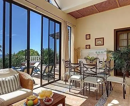 Sleeps 8 Pool Wifi ヴィラ